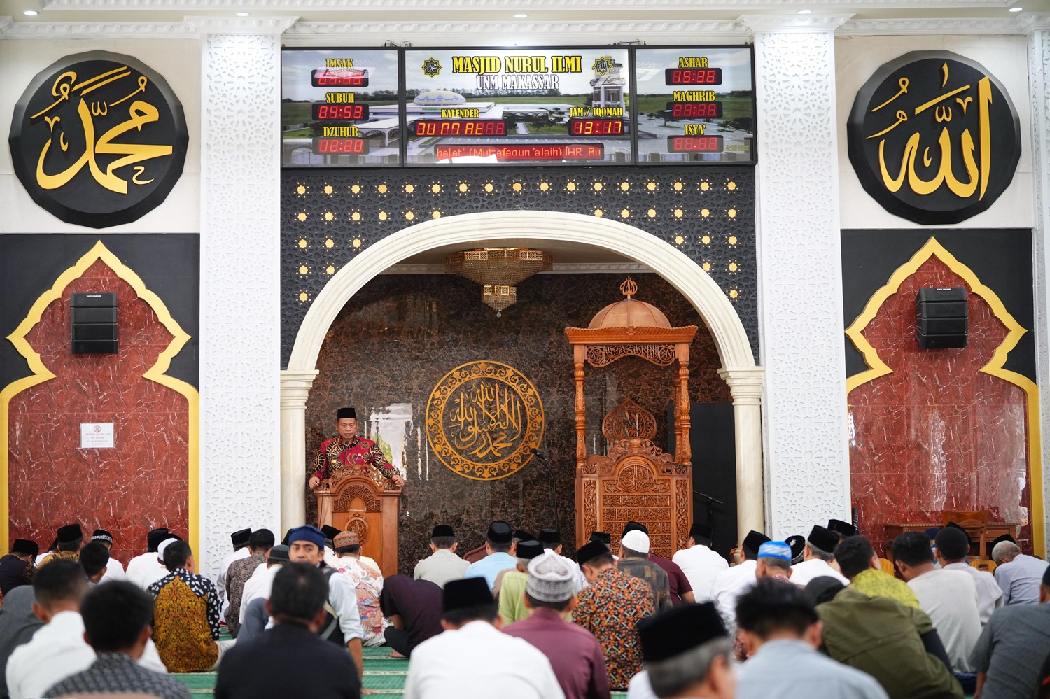 Peringatan Isra Mi'raj di Masjid Nurul Ilmi Kampus UNM Peringatan Isra Mi'raj di Masjid Nurul Ilmi Kampus UNM